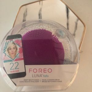 Foreo Luna face cleanser